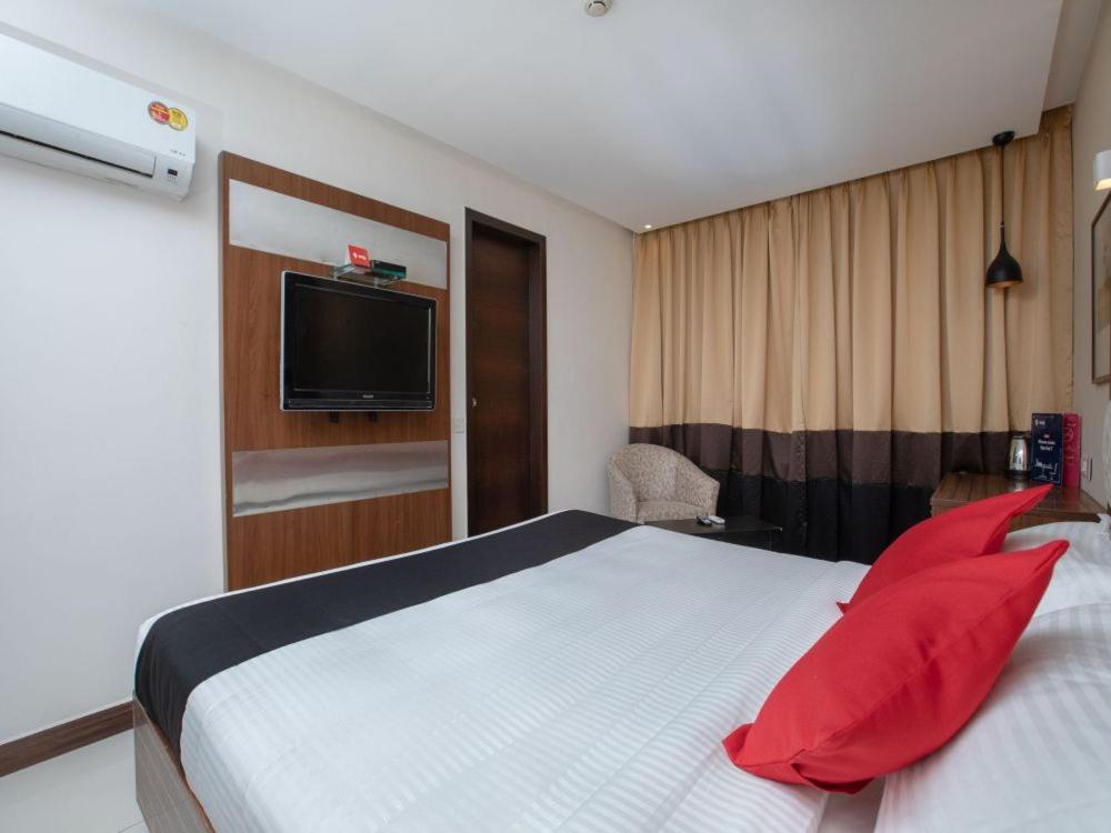 Klase Hotels Chennai Extérieur photo